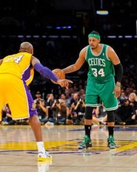 NBA-塔图姆补篮绝杀湖人，凯尔特人终结对手10连胜登顶西部引热议